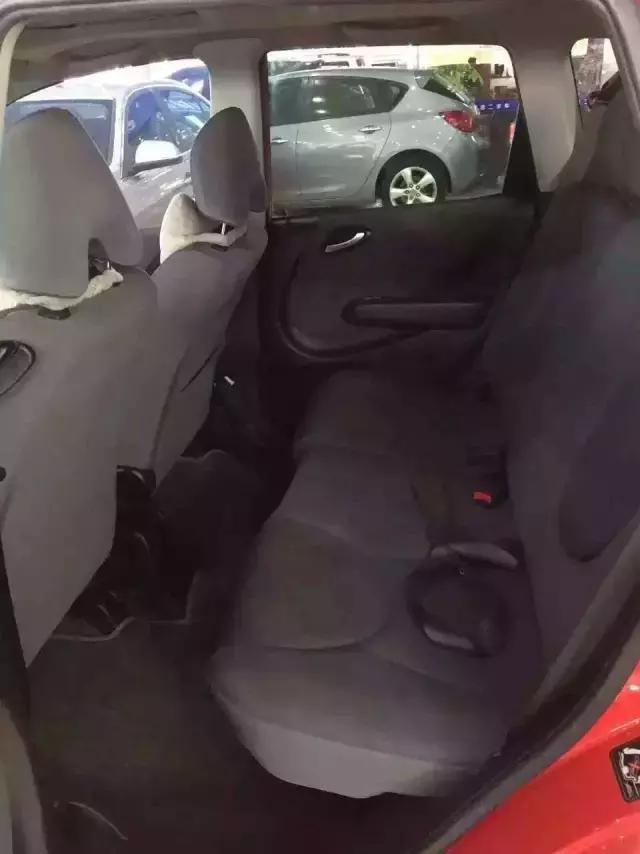 东莞飞度2008款1.5自动炫酷运动版,2008年款飞度1.3自动舒适版