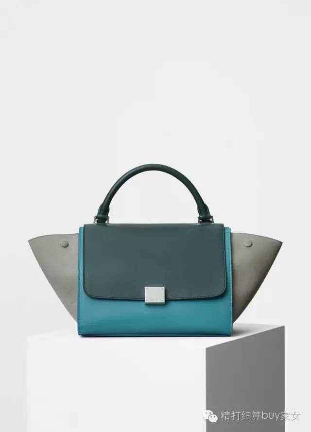 妹砸，冬天的大衣，你配对包了嘛？