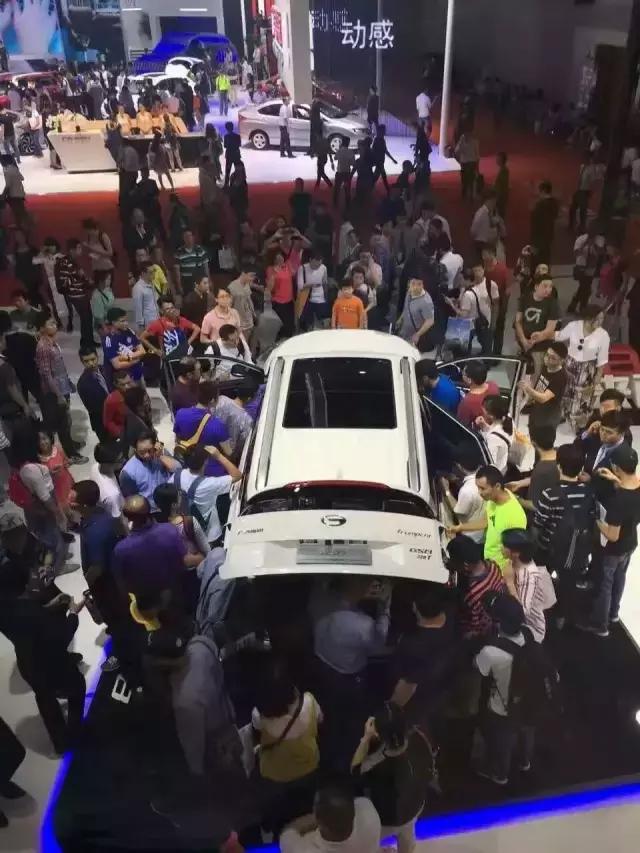 传祺gs8换gs4要补多少钱,传祺gs84驱燃油动力驾驶评测