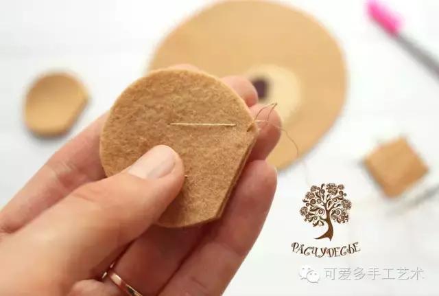 冬天可爱小熊,萌化了的可爱小熊怎么做