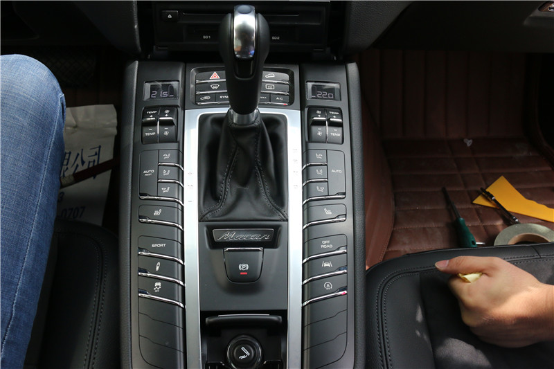 新款保时捷macan导航主机在哪里,2019保时捷macan触摸屏导航功能