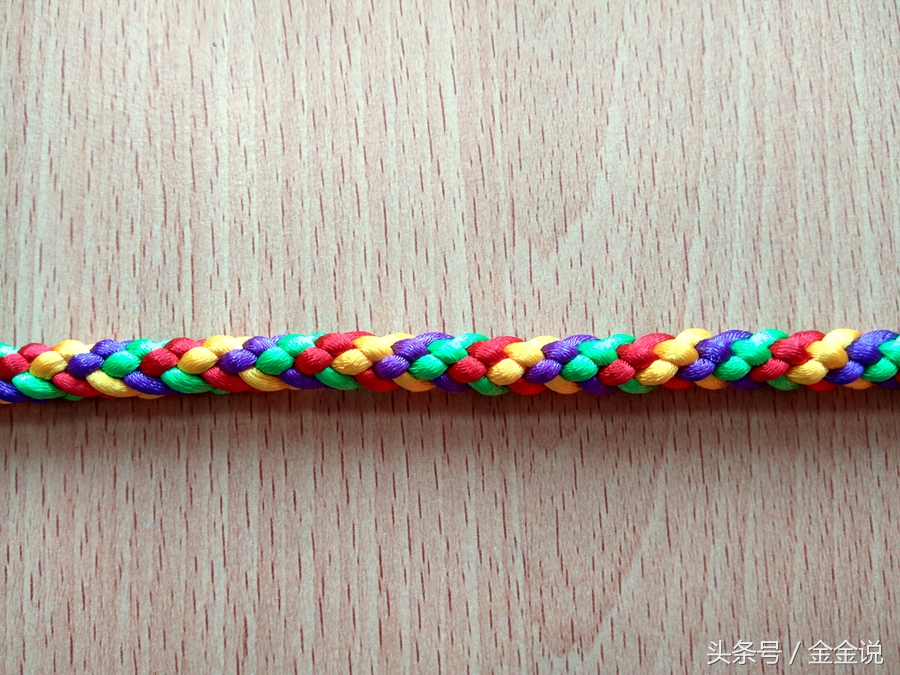 多股低辫子怎么扎简单好看,10至12岁霸气编辫子教程