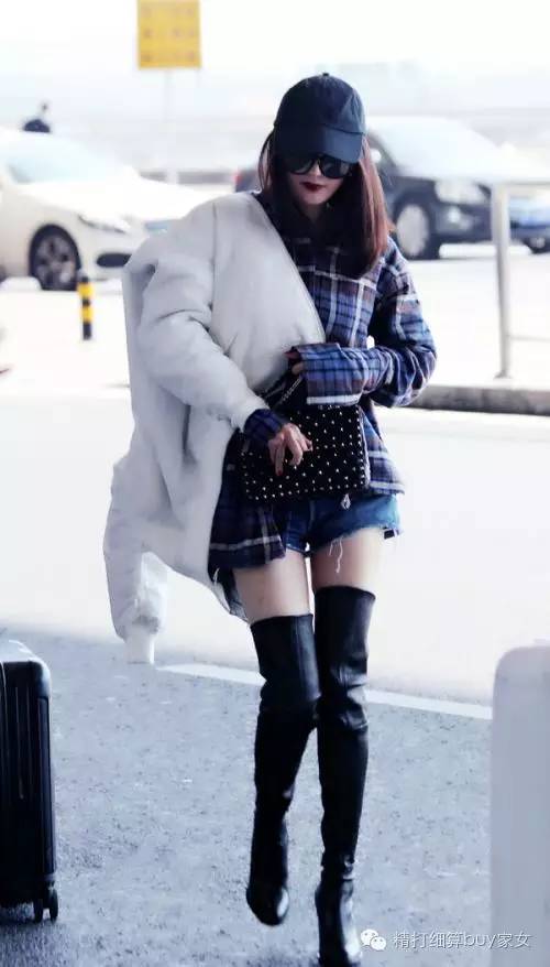 妹砸，冬天的大衣，你配对包了嘛？