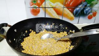 纳豆一次性吃8粒吗,纳豆菌一克可做多少黄豆