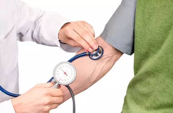 途经快速路返程路况提示,途经这些路段请减速慢行