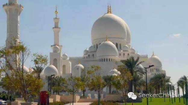 阿联酋最顶级豪华的清真寺,阿联酋阿布扎比最大的清真寺