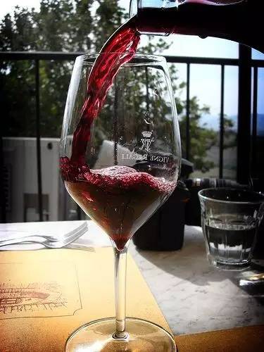 如何挑选一款适合自己的口粮酒 (南美酒怎么挑)