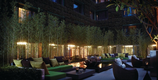 香港兰桂坊最嗨的酒吧,香港兰桂坊酒吧场所视频