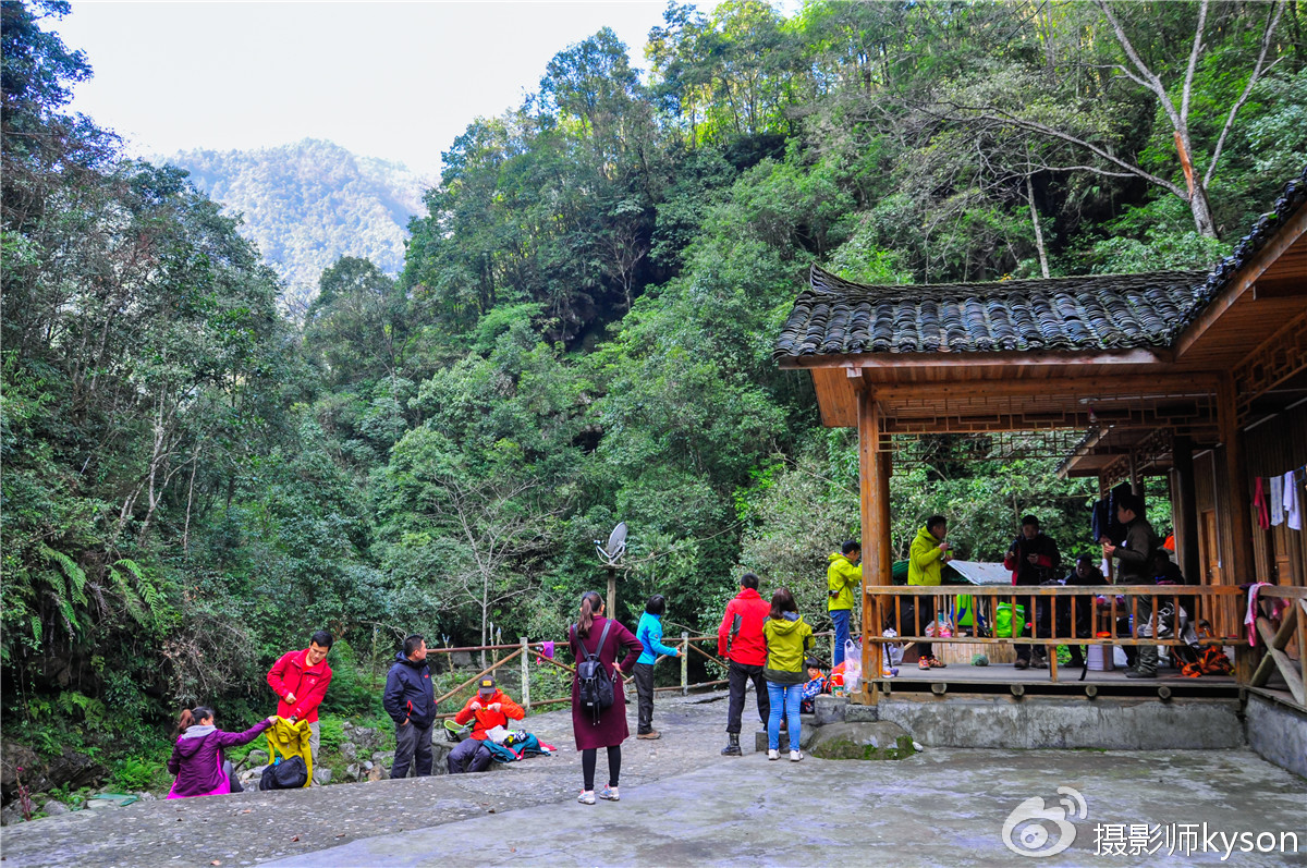 侠之梦受邀参与恩施坪坝营线路测试，冬季溯溪，冰冷刺骨，第一天