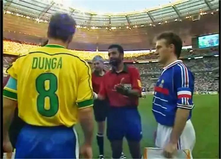 世界杯比赛有假吗,五大联赛到底有没有假球啊