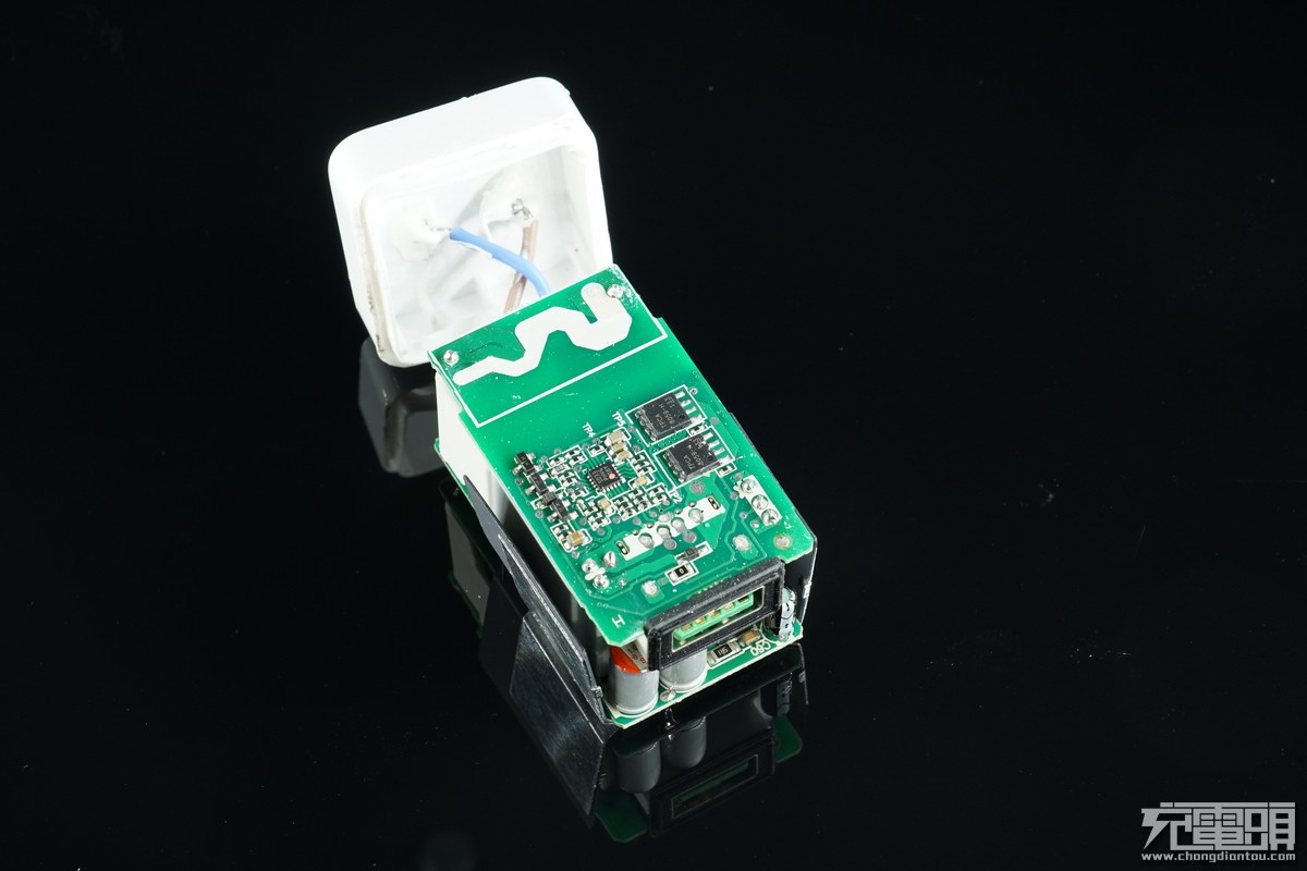 oppo20wvooc闪充拆解,谁是李鬼