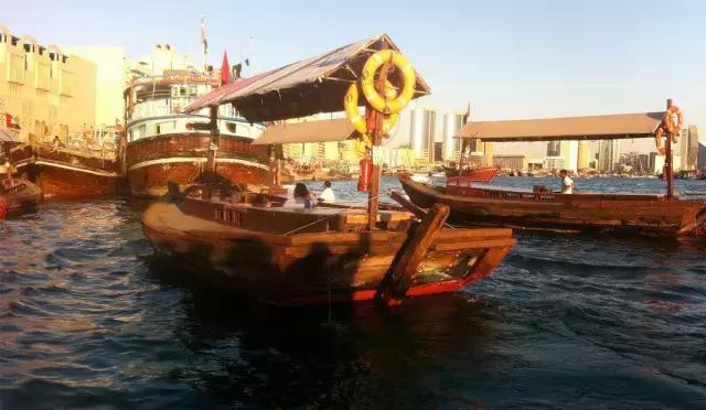 川航成都直飞迪拜7天5晚自由行,川航成都飞迪拜航班时刻表