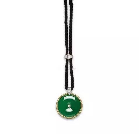 嘉德2023年秋拍翡翠价格,拍出天价的豆绿观音翡翠