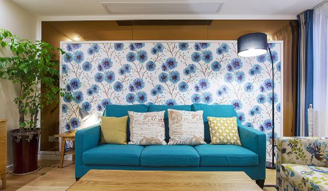 电视隔断墙现代轻奢小户型,客厅与餐厅隔断双面电视柜图