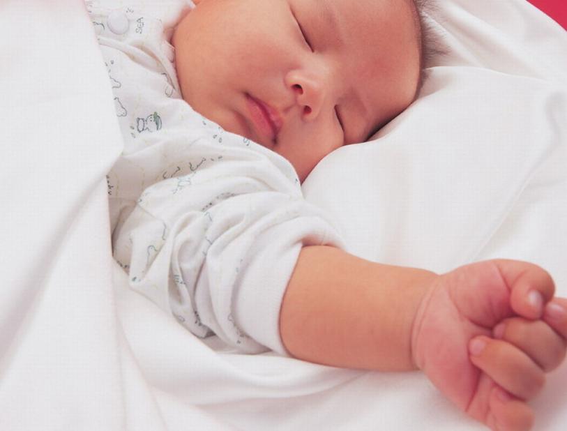 新生儿口腔有哪些可能出现的问题,新生儿常见的皮肤问题