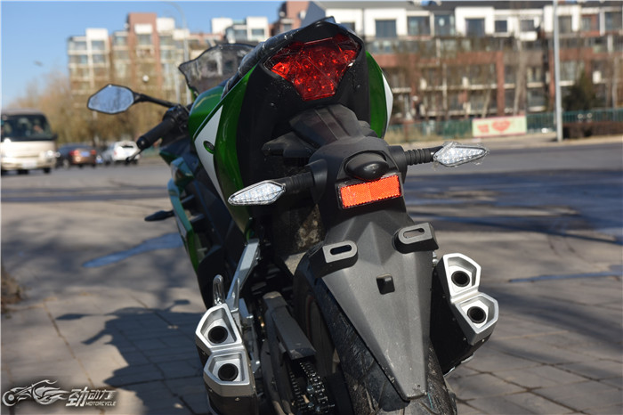 新款rz35跑车,新感觉ix35像什么车