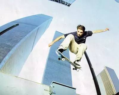 20年前那些在Supreme店里混的最屌的板仔们,现在在干嘛