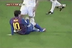 曾经是杀气腾腾的防弹武僧，如今成和蔼劝架的防守圣僧