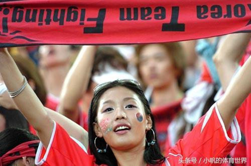 日本女球迷pk中国女球迷,各地女球迷颜值对比
