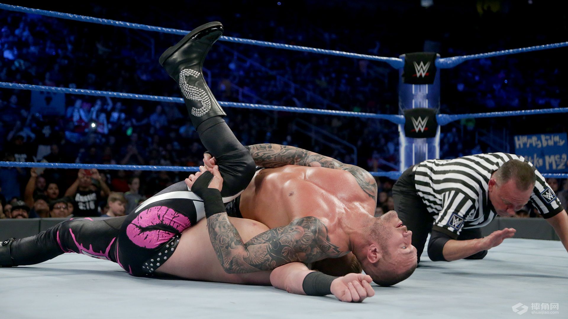 WWE驸马爷风云决战RVD！凯恩抛摔毕雪夫获全场欢呼！