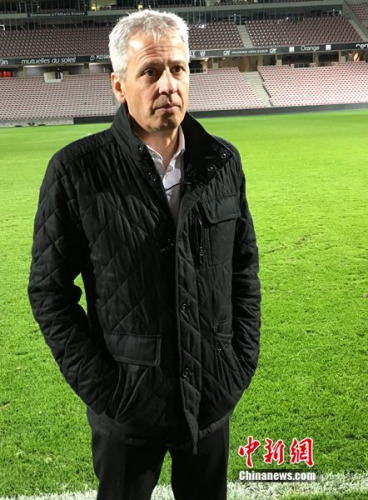 尼斯主帅法夫尔：从不担心巴洛特利我相信他的未来