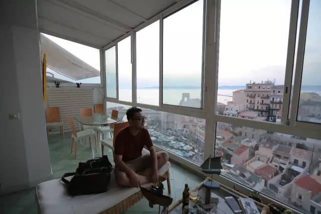 沙龙｜小日子x无二之旅：睡遍全世界的床，逛遍全球集市