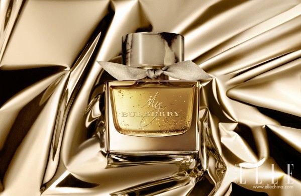 BURBERRY上海来福士美妆柜台全新开幕，与您共享流金亮彩