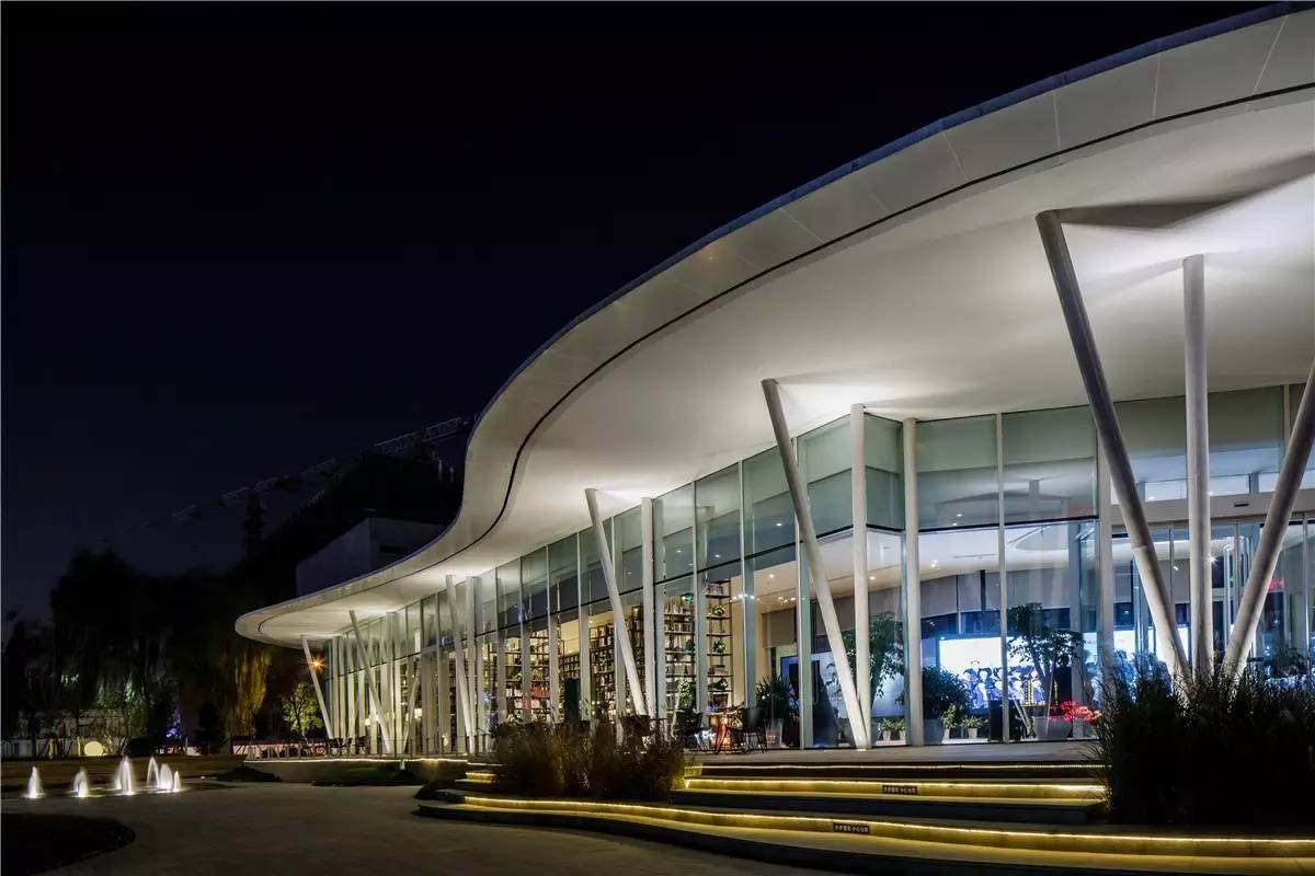 这栋房子没有墙，却带来了最具冲击力的空间体验「设易网1333期」