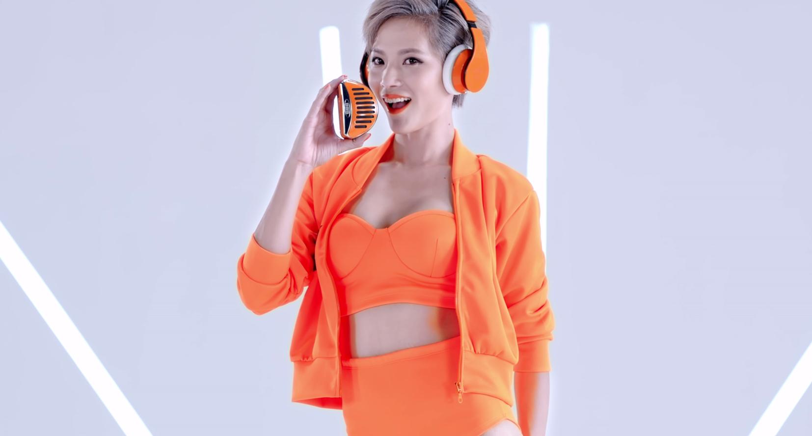 唱歌一登台就紧张唱不好怎么办,唱歌的时候紧张音不稳怎么办