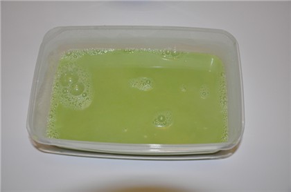 豆浆机做猪皮冻最正宗的做法,豆浆机熬猪皮冻最正确的方法