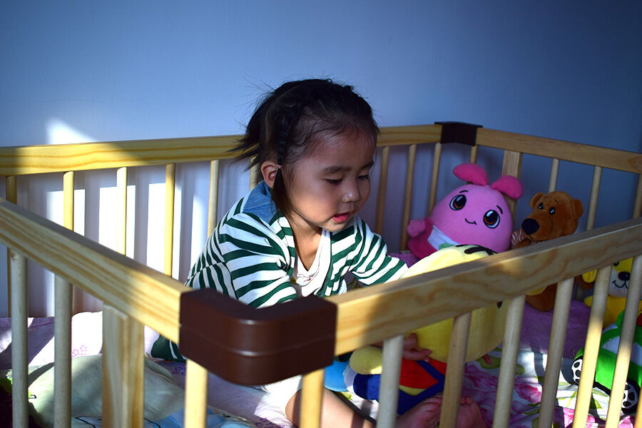 faroro实木婴儿床,高端品牌婴儿床最新款