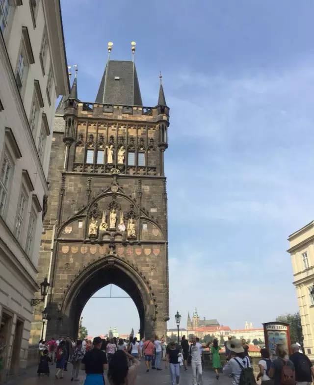 布拉格广场hello,hello说唱布拉格