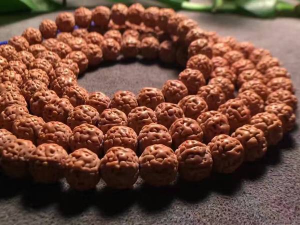 金刚菩提子怎么清洁保养视频,文玩核桃金刚菩提怎么清洗