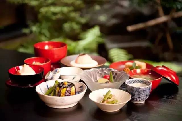 假期游寺庙,假期适合寺庙走走放空自己