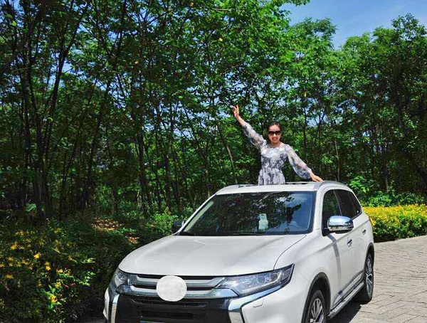 一个女人自驾游真实感受,一个女生突然开始疯狂旅游