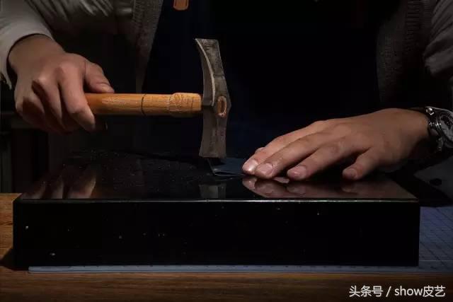 手工皮具制作流程揭秘,皮具手工缝制针法视频