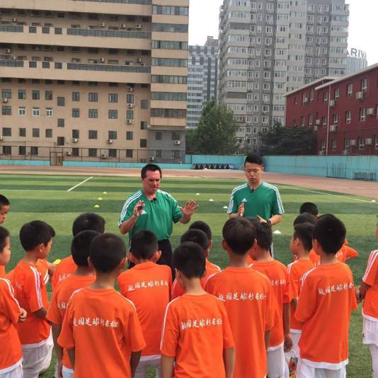 汤姆拜尔传球,汤姆拜尔足球训练视频