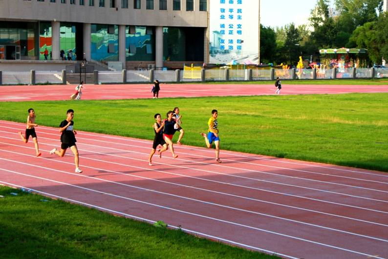 震撼了！看到3年后的石河子，你会庆幸自己没离开……