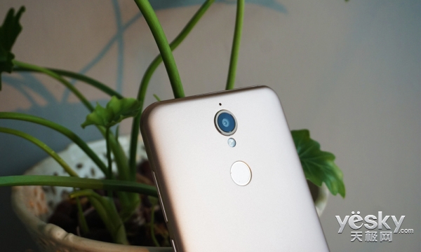 别样“视”界裸眼3D手机SuperDD1体验评测