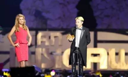 三大男团bigbangexo,exo组合四年连续大赏