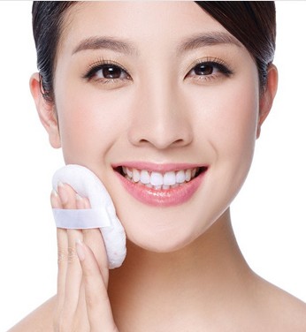 挤黑头留下的毛孔洞怎么办,乳房上的黑头粉刺怎么去掉