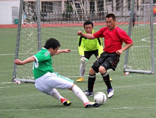 10个足球的最佳动作技巧,十个足球控球技巧