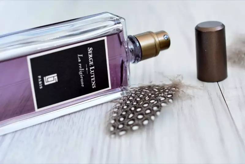 芦丹氏香水闻起来最后是果香,芦丹氏上善若水香水哪款值得入