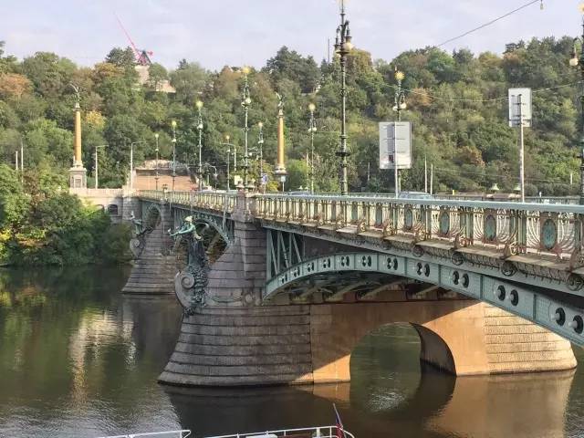 布拉格广场hello,hello说唱布拉格