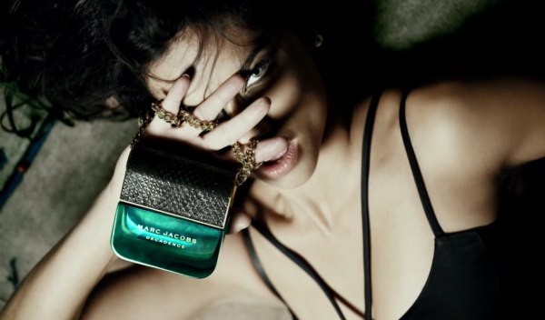 刷屏香水 (最火爆的一款香水是哪一款)