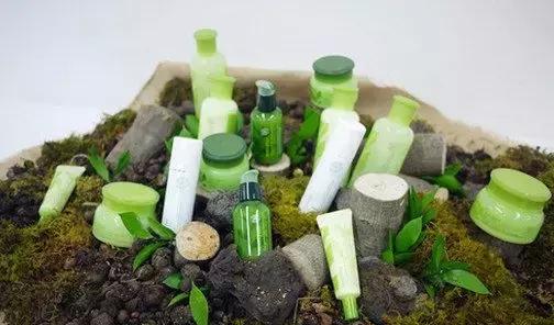 ysl值得入手的彩妆有哪些 (ysl全套彩妆平价推荐哪款)