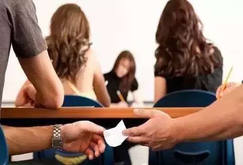 被遣返回国需要什么手续,怎么才不会被遣返回国