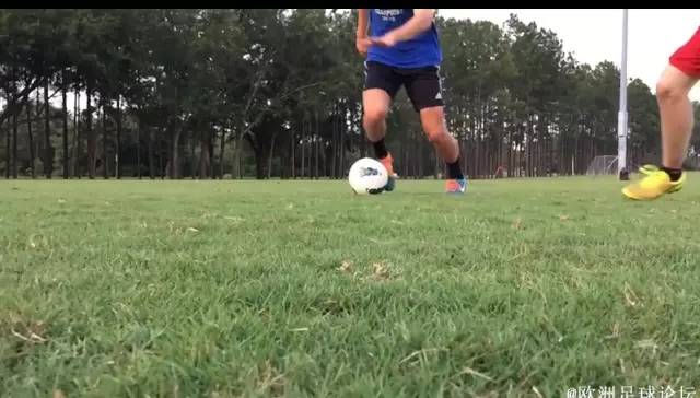 「维维过人教程」非常实用：快速转身，迅速摆脱防守人员