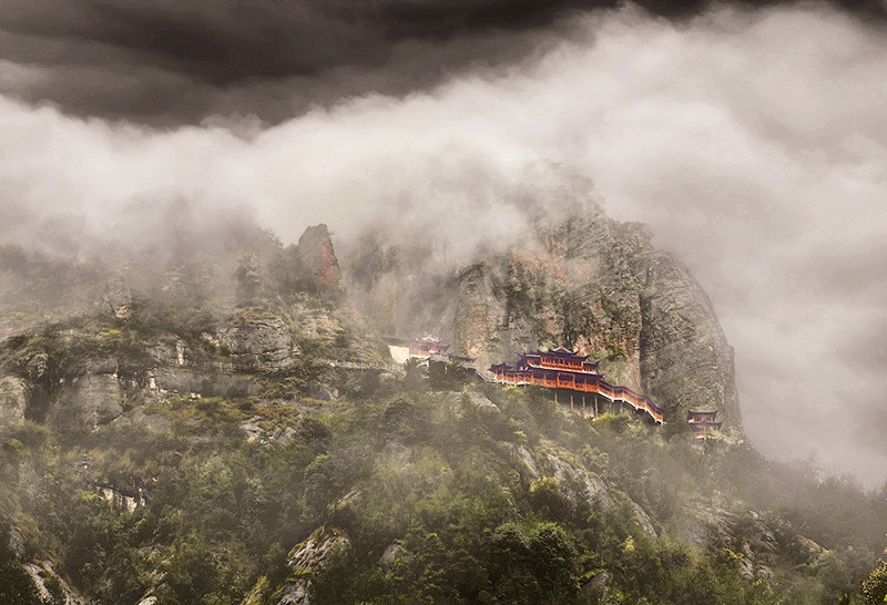 惊艳！绿皮火车开进温泉城，将VIP泡汤进行到底！「浙里温暖NO.11」