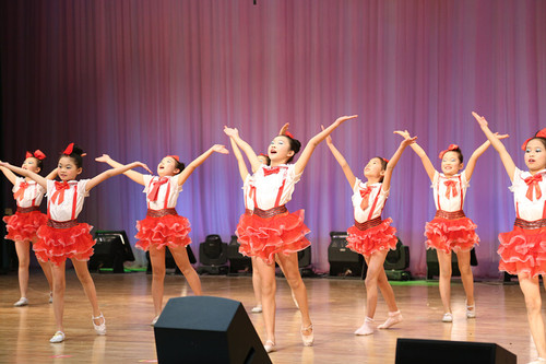 倡导文明新风共建美好校园,倡导校园文明传播正能量